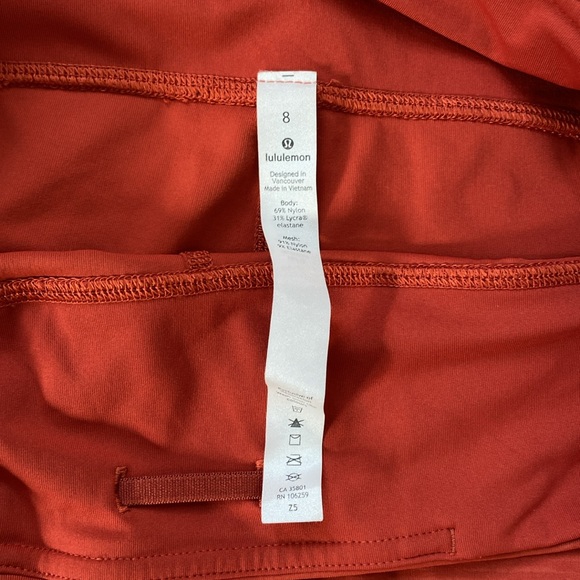 Lululemon Pace Rival Crop 22" Stride Emboss Cayenne Red Orange, Size 8 - Picture 14 of 15